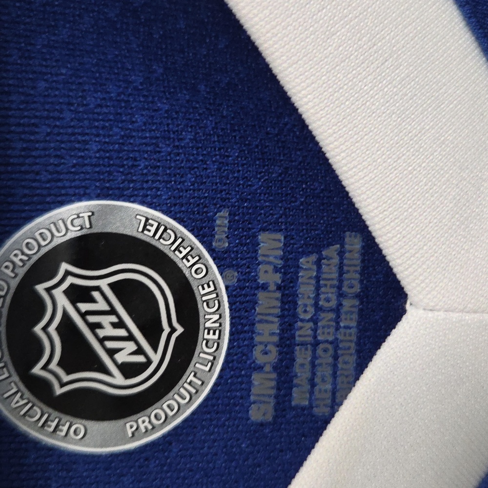 Toronto Maple Leafs  licenced NHL hockey jersey - Picture 3 of 6